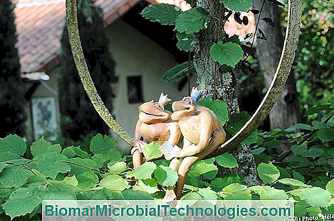 Um jardim de artistas nos Altos Pirenéus - tudo Cerâmica animal jardim cerâmica Hillen